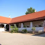 Csaronda Vendeghaz 4* Csaroda