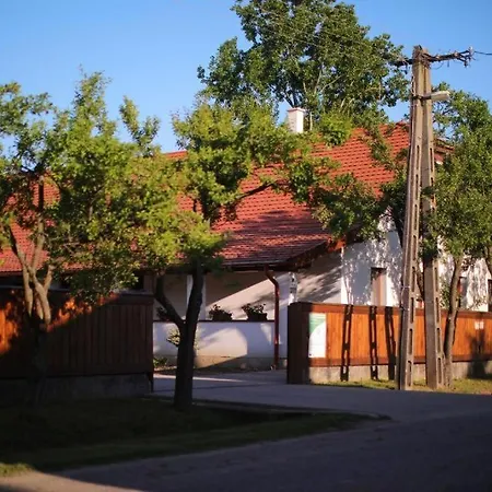 Csaronda Vendeghaz Gasthof Csaroda