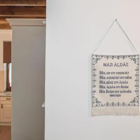 Csaronda Vendeghaz Pensjonat 4*