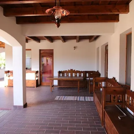 Csaronda Vendeghaz 4*