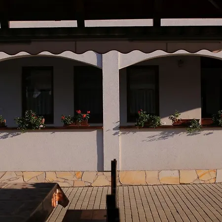 Csaronda Vendeghaz 4* Csaroda