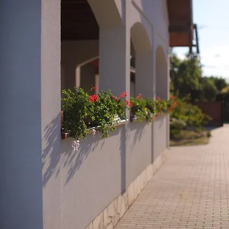 Pensjonat Csaronda Vendeghaz Csaroda