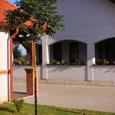 Csaronda Vendeghaz Gasthof Csaroda