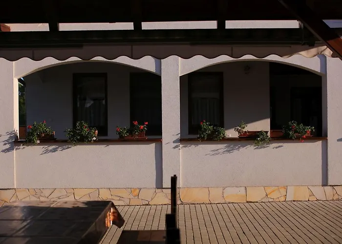 Csaronda Vendeghaz 4* Csaroda