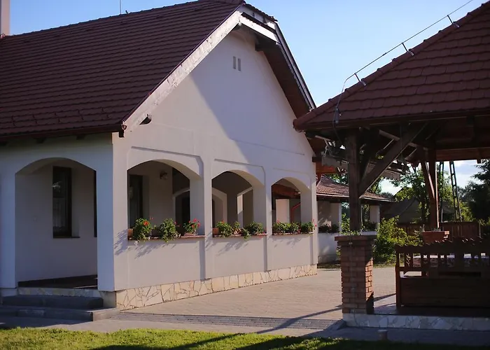 Csaronda Vendeghaz Penzion Csaroda